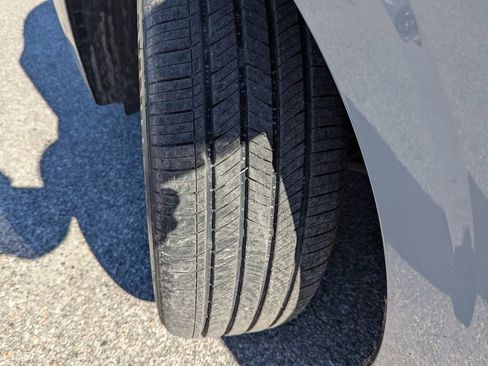 Certified 2024 Kia Carnival SX image 34