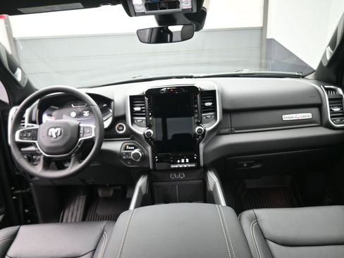 New 2026 RAM 1500 4x4 Crew Cab image 24