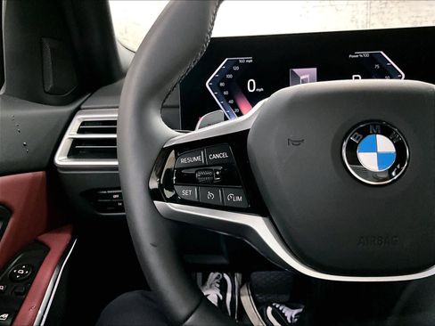 Used 2025 BMW 330i Sedan w/ Convenience Package image 21