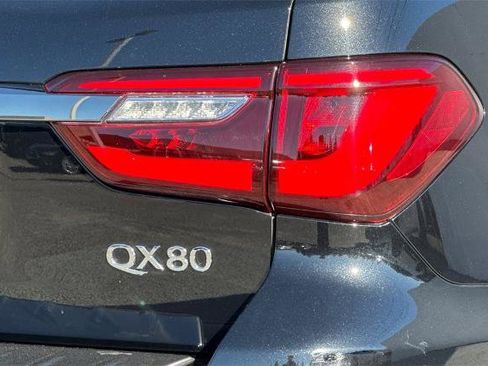 Certified 2024 INFINITI QX80 Sensory image 27