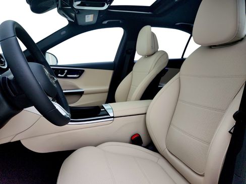 Certified 2025 Mercedes-Benz C 300 Sedan image 12