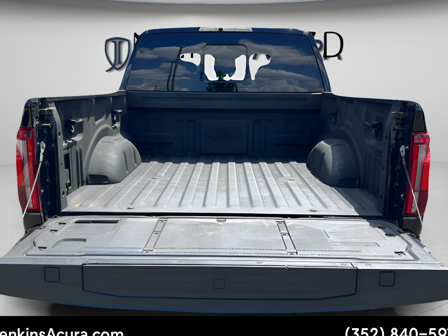 Used 2024 Ford F150 Raptor AWD/4WD image 9