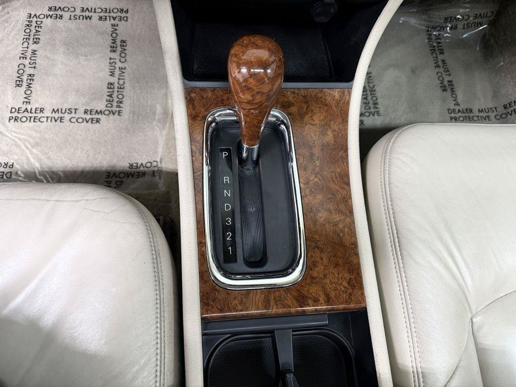 Used 2005 Buick LaCrosse CXS w/ Gold Convenience Package FWD image 17
