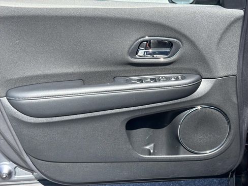 Used 2020 Honda HR-V EX image 23