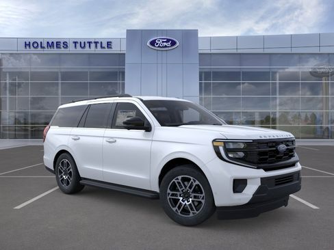 New 2026 Ford Expedition Active AWD/4WD image 7