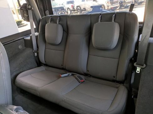 Used 2022 Jeep Wrangler Sport S image 13