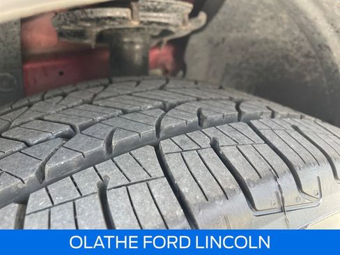Certified 2019 Ford Escape SE FWD image 28