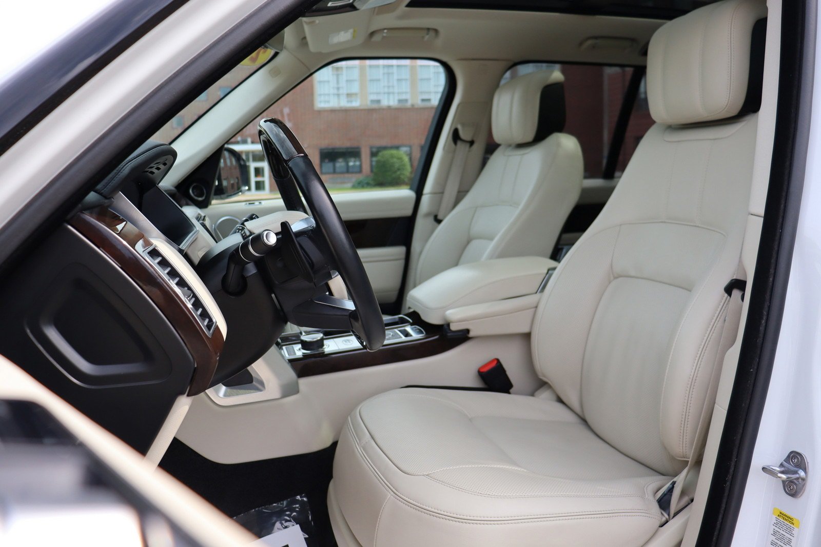 Used 2021 Land Rover Range Rover HSE AWD/4WD image 13