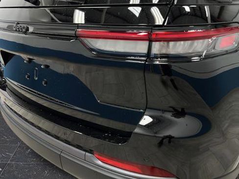 New 2026 Jeep Grand Cherokee Altitude image 33