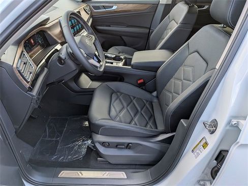 New 2026 Volkswagen Atlas SE image 10