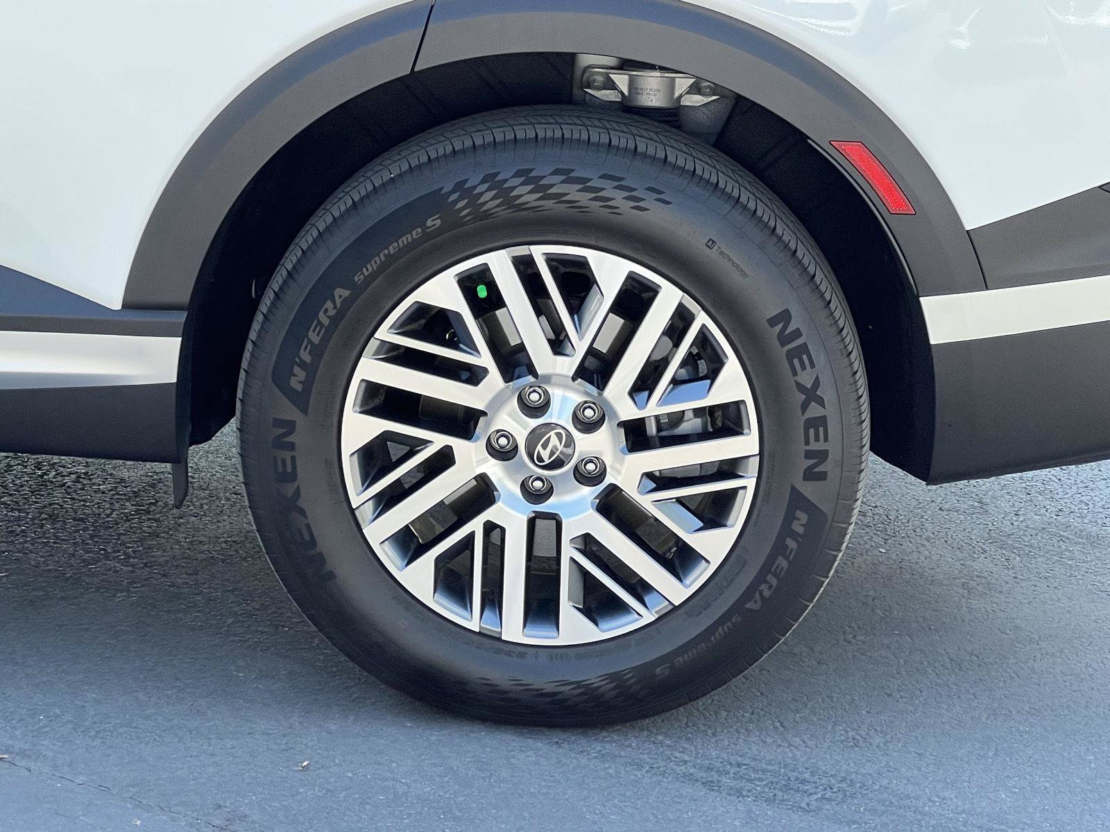 Certified 2026 Hyundai Palisade SEL AWD/4WD image 9
