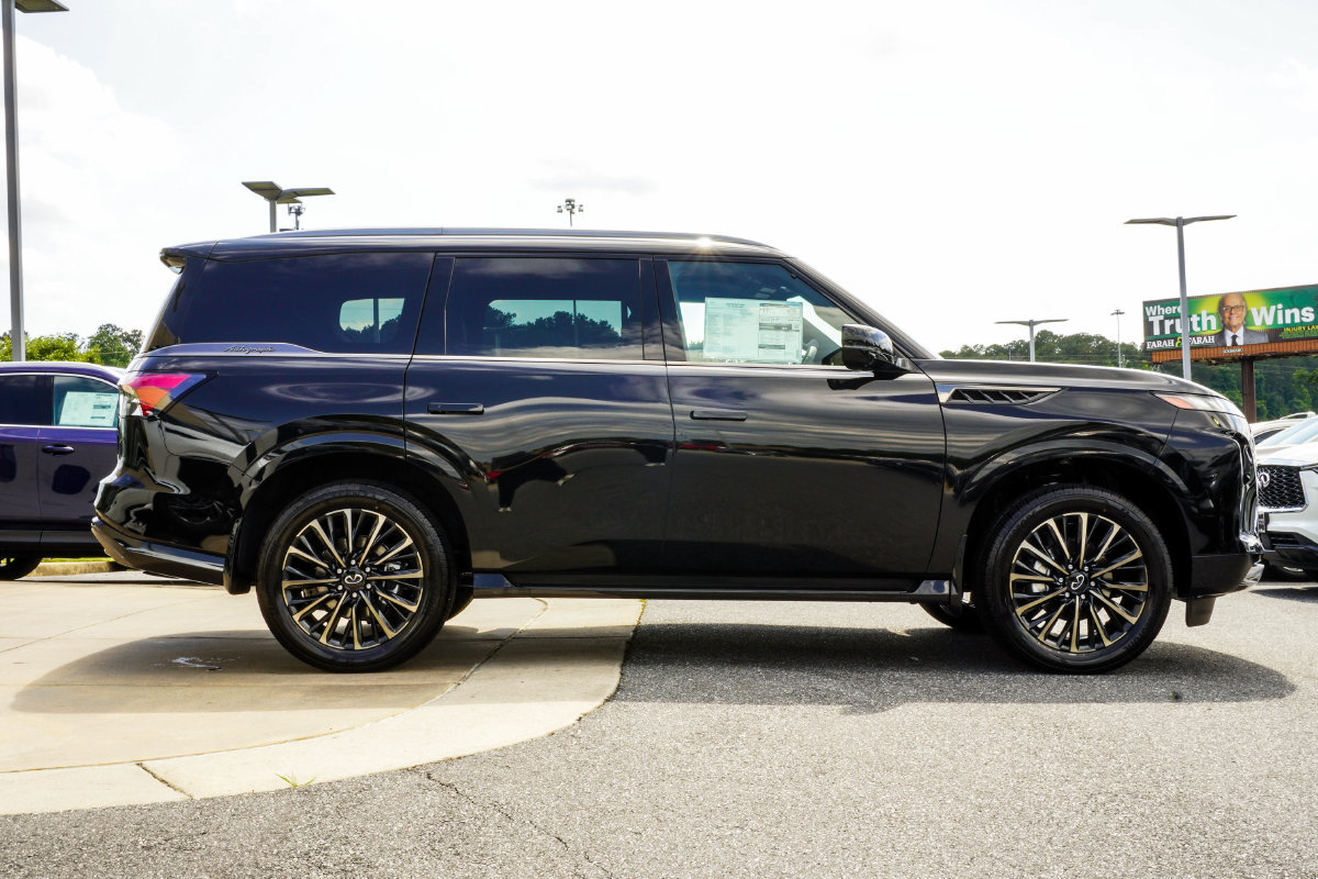 New 2026 INFINITI QX80 Autograph w/ Premium Cargo Package AWD/4WD image 6