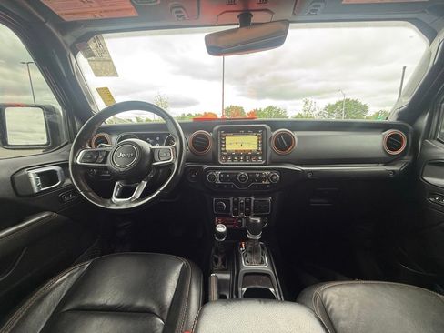Used 2023 Jeep Gladiator Mojave w/ LED Lighting Group AWD/4WD image 26