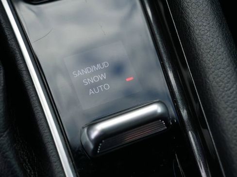 Used 2024 Jeep Compass Latitude image 33