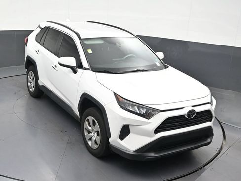 Used 2020 Toyota RAV4 LE FWD image 21