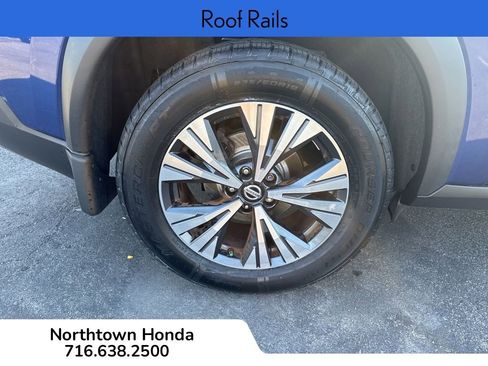 Used 2021 Nissan Rogue SV w/ Premium Package image 13