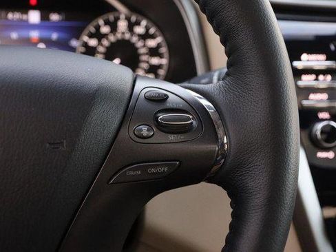 Used 2024 Nissan Murano SL image 14