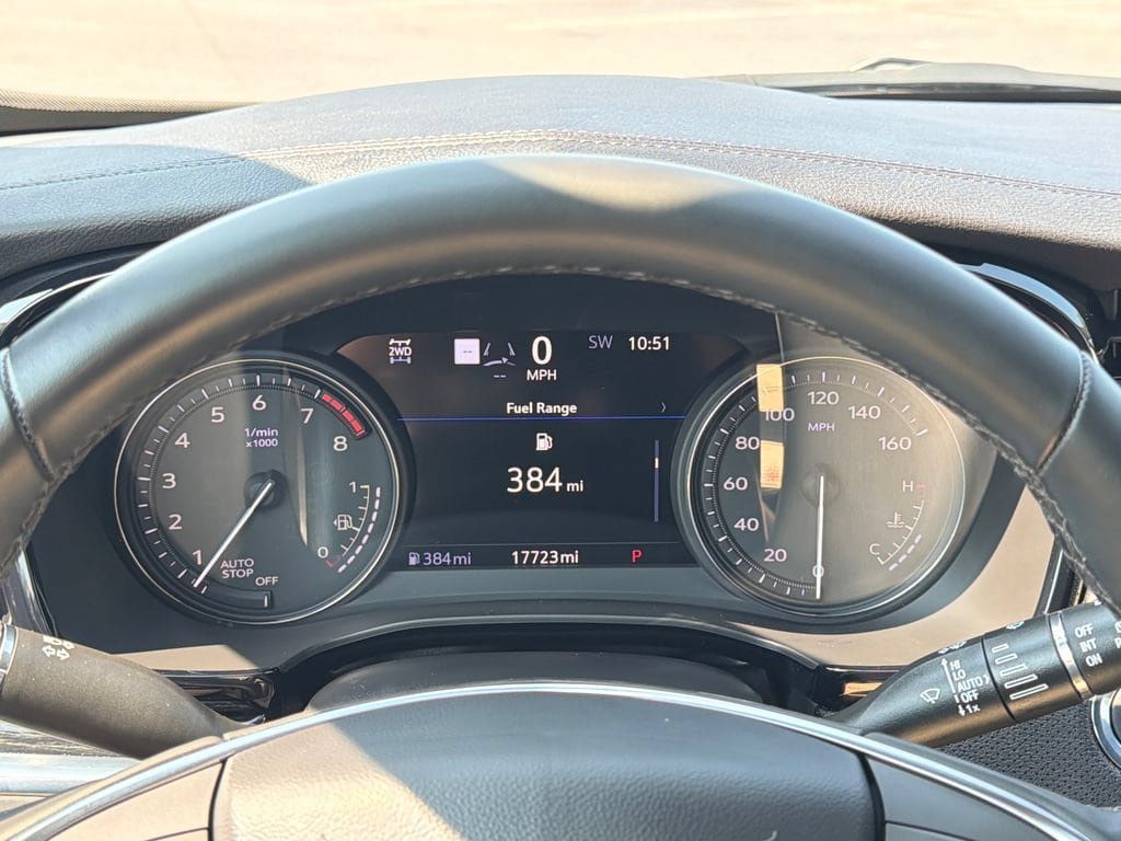 Certified 2025 Cadillac XT5 Premium Luxury w/ Technology Package AWD/4WD image 6