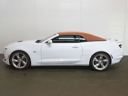 Used 2021 Chevrolet Camaro SS RWD image 11