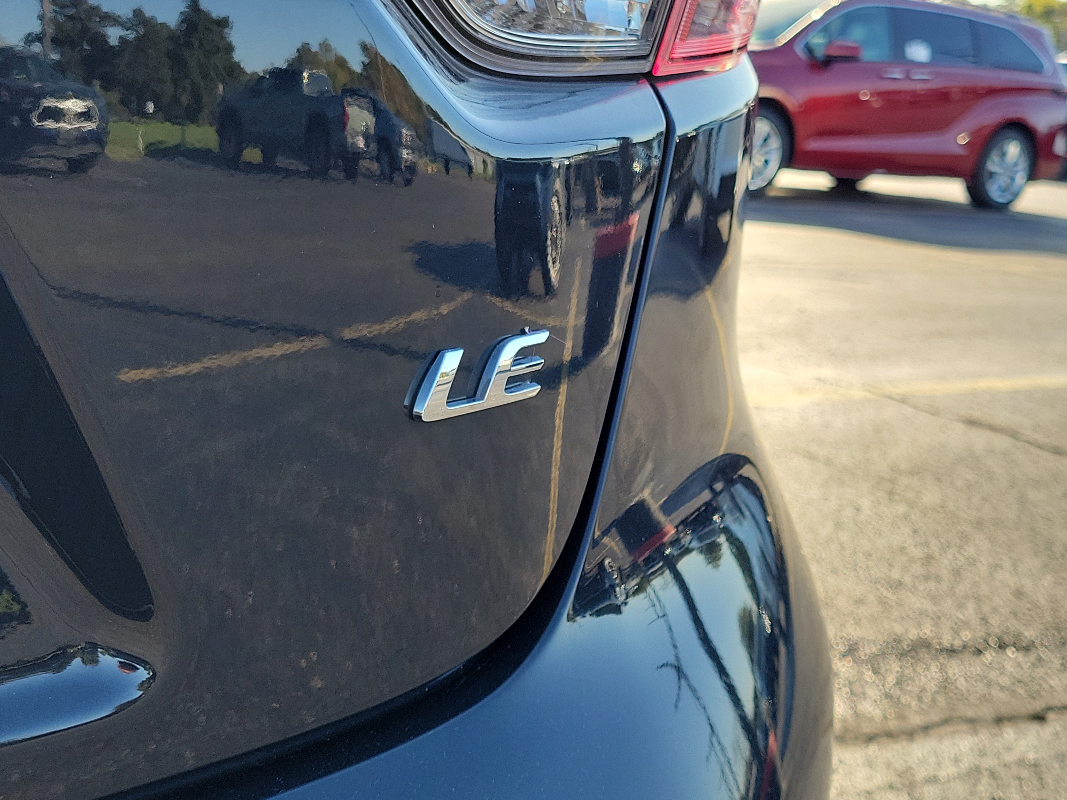 Used 2024 Toyota Corolla LE FWD image 7