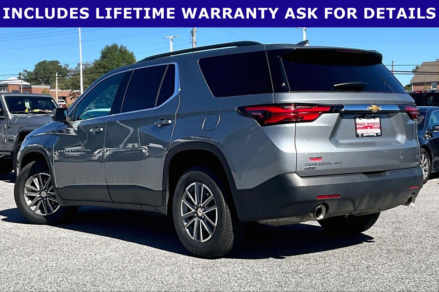 Used 2024 Chevrolet Traverse LT AWD/4WD image 10