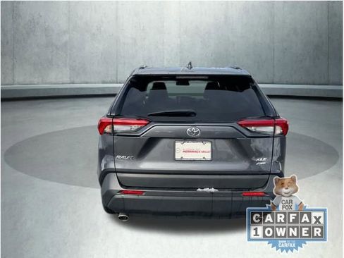 Used 2025 Toyota RAV4 XLE image 5