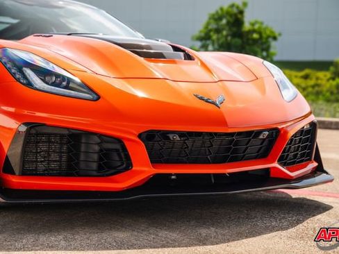 Used 2019 Chevrolet Corvette ZR1 RWD image 22
