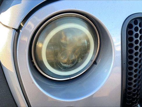 Used 2014 Jeep Wrangler Sport image 28