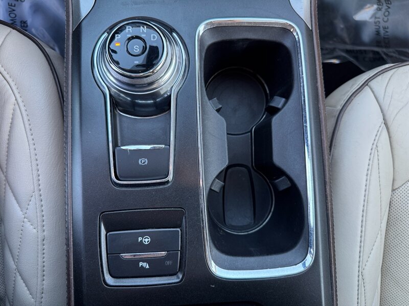 Used 2018 Ford Fusion Platinum FWD image 44
