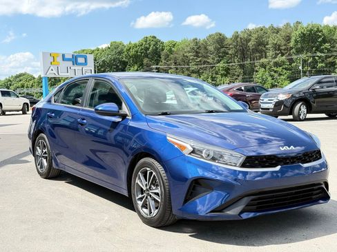 Used 2022 Kia Forte LXS FWD image 7
