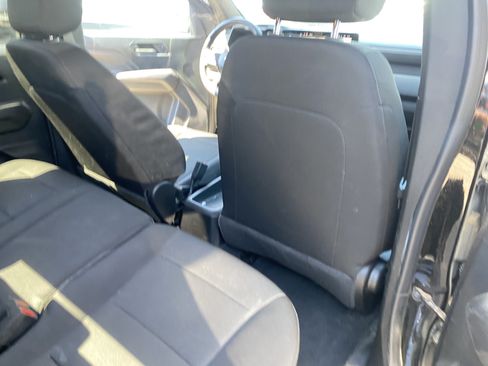 Used 2024 Chevrolet Colorado W/T RWD image 19