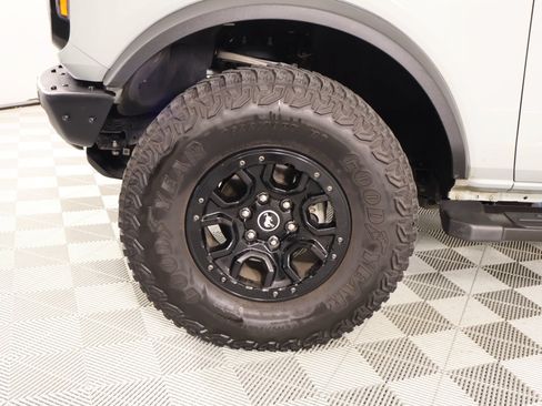 Used 2024 Ford Bronco Wildtrak AWD/4WD image 18
