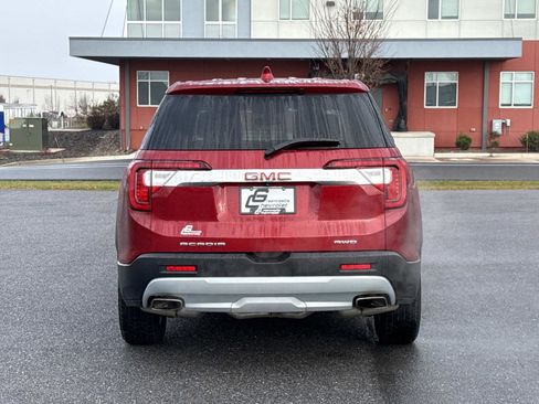 Used 2023 GMC Acadia SLE image 25
