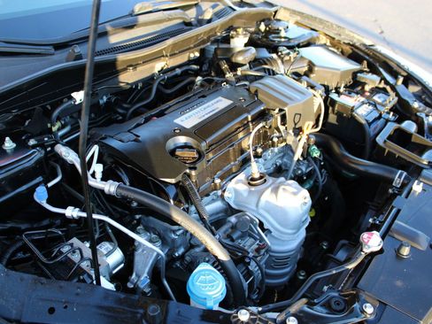 Used 2014 Honda Accord LX image 19