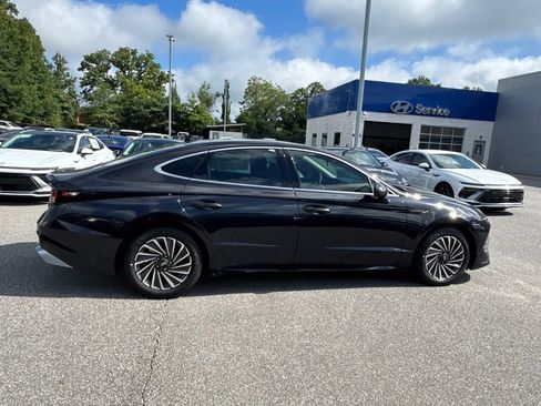 New 2025 Hyundai Sonata SEL image 6