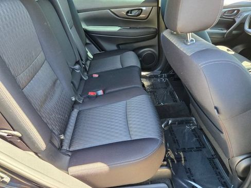 Used 2019 Nissan Rogue S FWD image 21