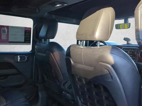 Used 2018 Jeep Wrangler Unlimited Rubicon image 18