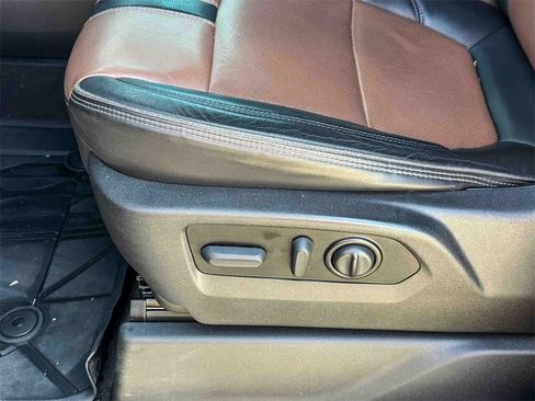 Used 2021 Chevrolet Silverado 1500 High Country image 15