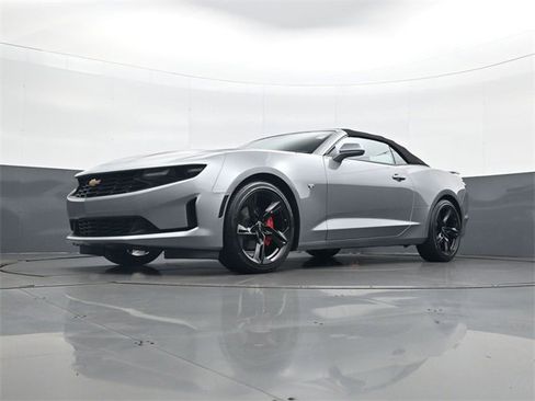 Used 2023 Chevrolet Camaro LT image 21