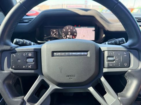 Used 2024 Land Rover Defender 130 X-Dynamic SE image 22