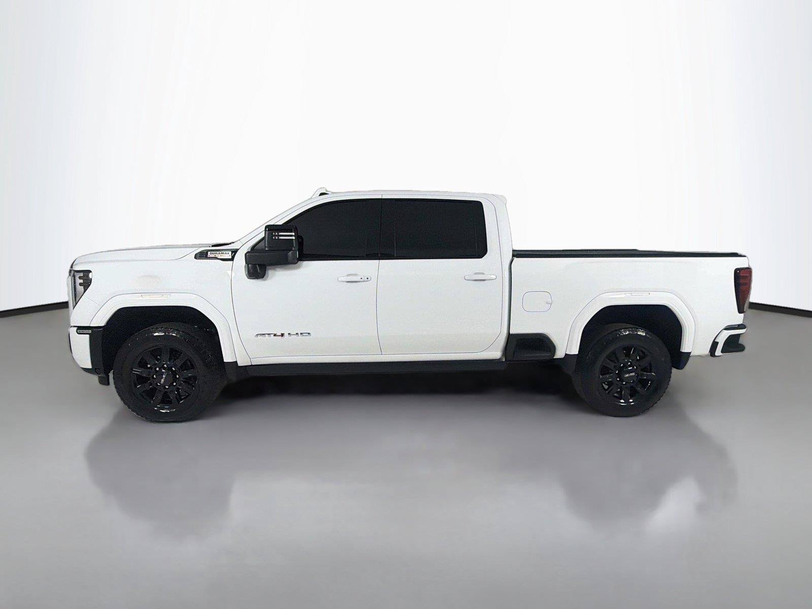 Used 2024 GMC Sierra 2500 AT4 w/ AT4 Premium Plus Package AWD/4WD image 2