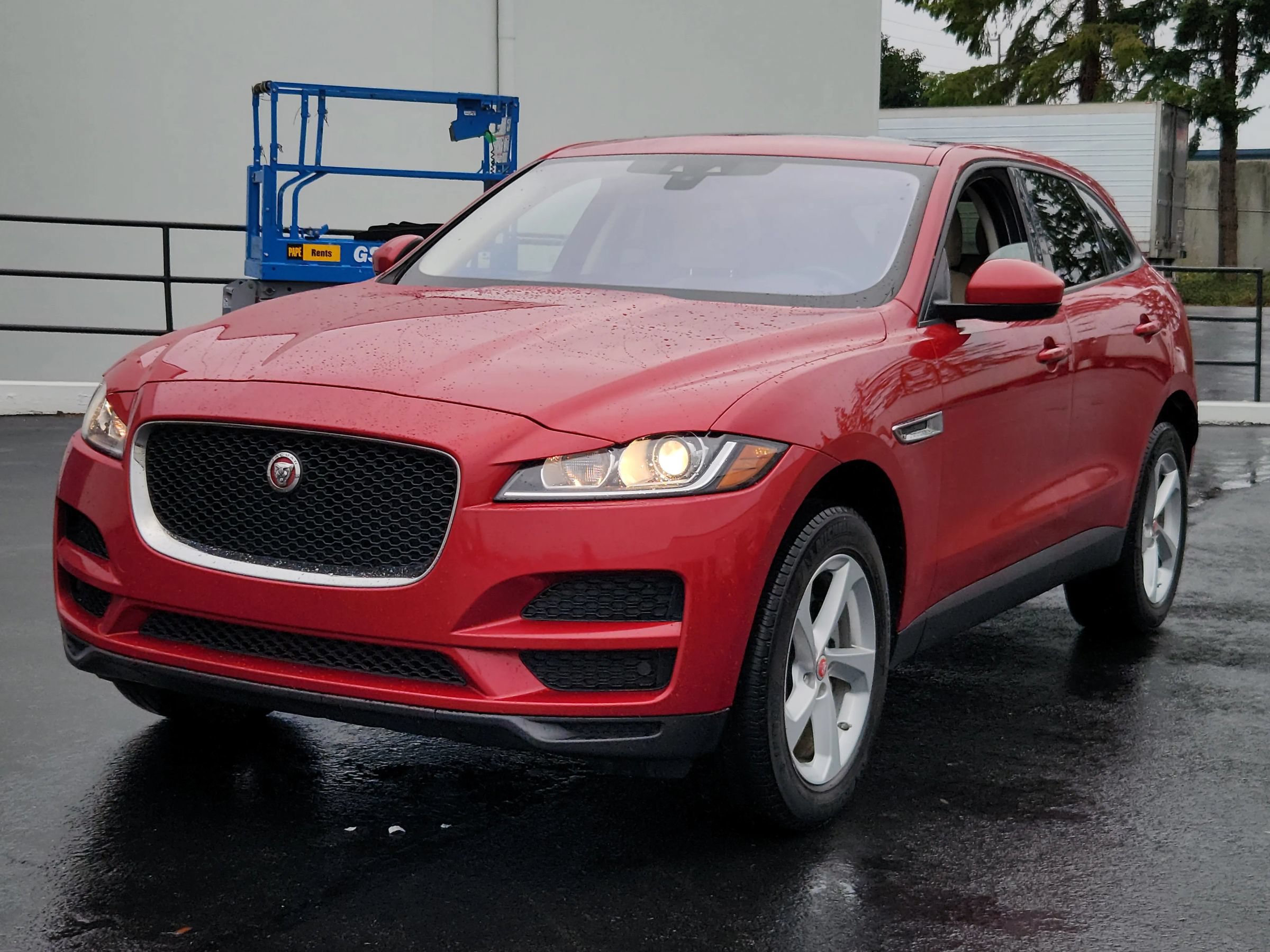 Used 2017 Jaguar F-PACE Premium AWD/4WD image 1