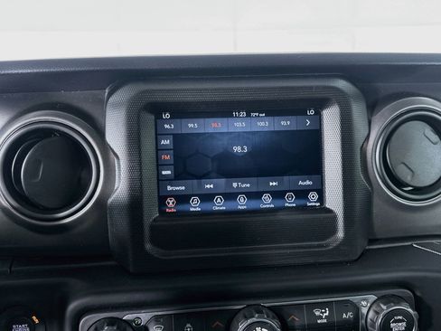 Used 2023 Jeep Wrangler Unlimited Sport AWD/4WD image 19
