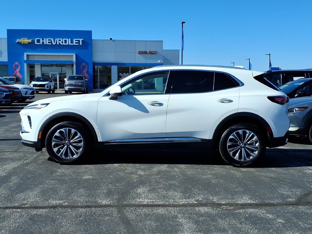 Used 2024 Buick Envision Preferred AWD/4WD image 4