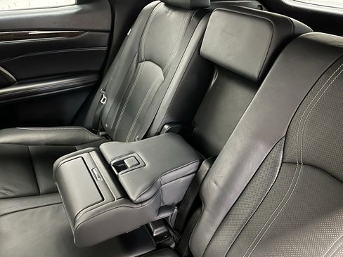 Used 2019 Lexus RX 450h AWD image 15