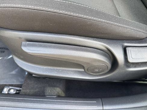 Used 2024 Kia Forte LXS w/ LXS Technology Package image 25