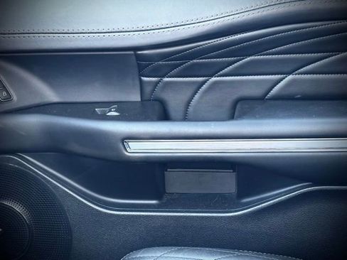 Used 2020 Ford Expedition Platinum image 21