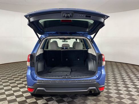 Used 2022 Subaru Forester Premium AWD/4WD image 7