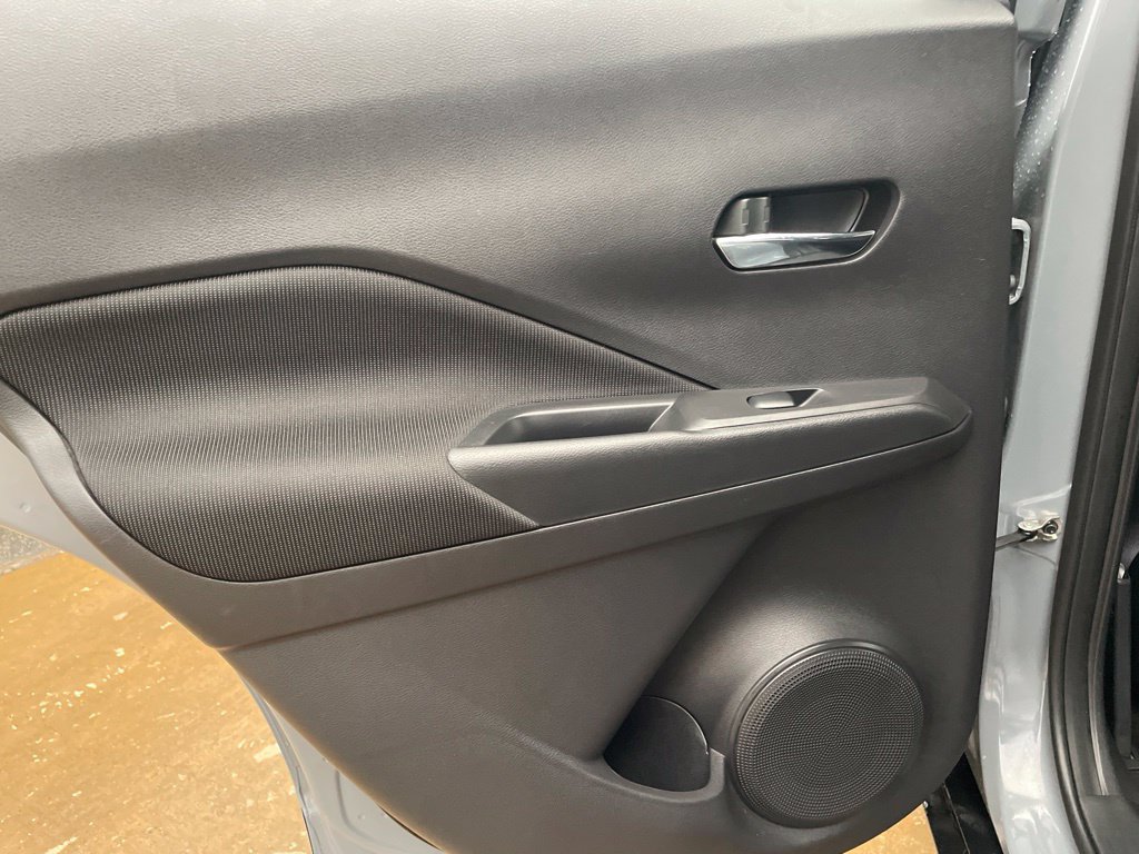 Used 2023 Nissan Kicks SV w/ Interior Electronics Package FWD image 20