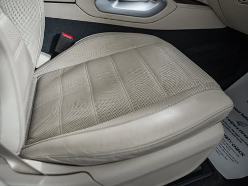 Used 2020 Mercedes-Benz GLS 450 4MATIC image 38